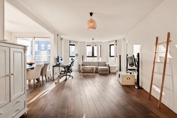 Medium property photo - Van Hallstraat 695, 1051 HG Amsterdam